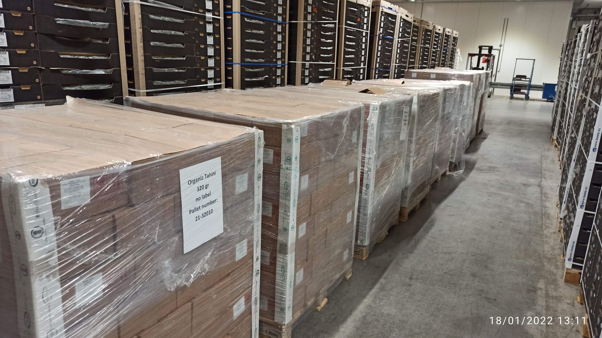 <font style="vertical-align: inherit;"><font style="vertical-align: inherit;">Pallets of Bio Tahini</font></font> <font style="vertical-align: inherit;"><font style="vertical-align: inherit;">pallets with tahini</font></font>